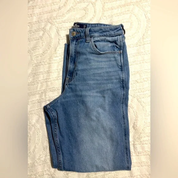 Ultra High-Rise Mom jeans - Picture 5 of 8